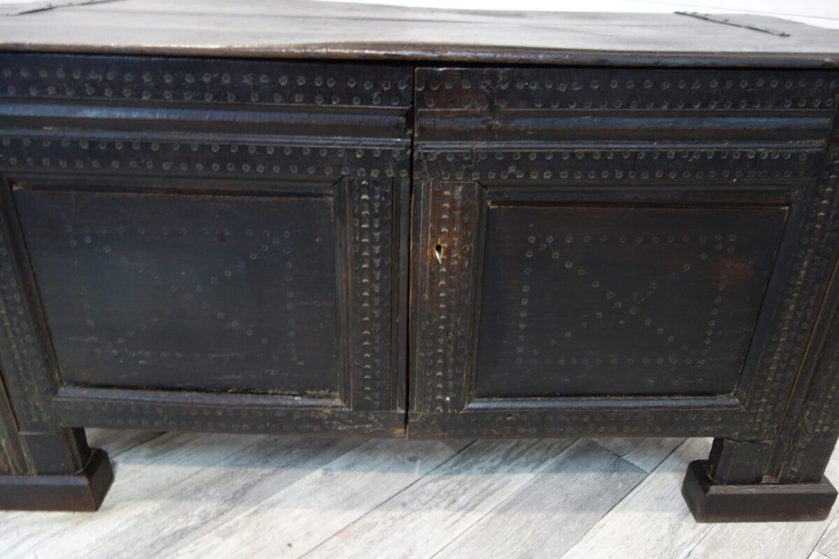 Truhlica   masívna   z   roku    cca   1800  (  230  ) – Obrázok 14