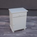 Stolík   nočný   biely