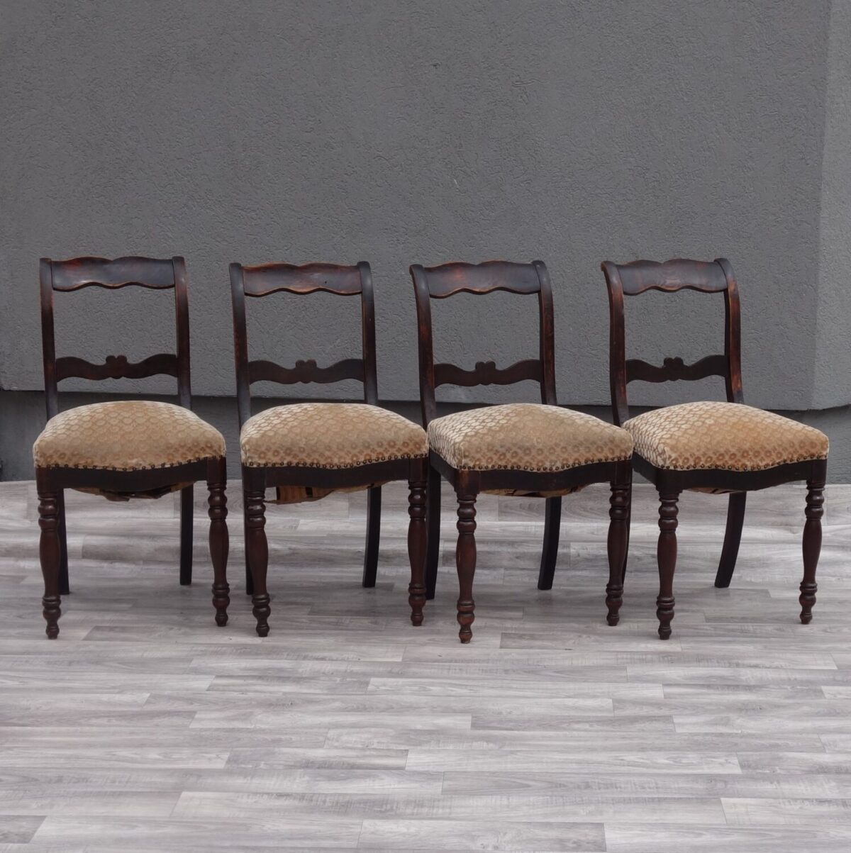 Set    viktoriánskych   jedálenských   stoličiek   4   ks   -  (  260  ) – Obrázok 2