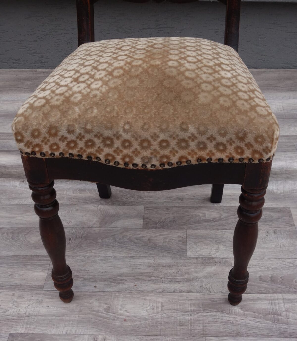 Set    viktoriánskych   jedálenských   stoličiek   4   ks   -  (  260  ) – Obrázok 10