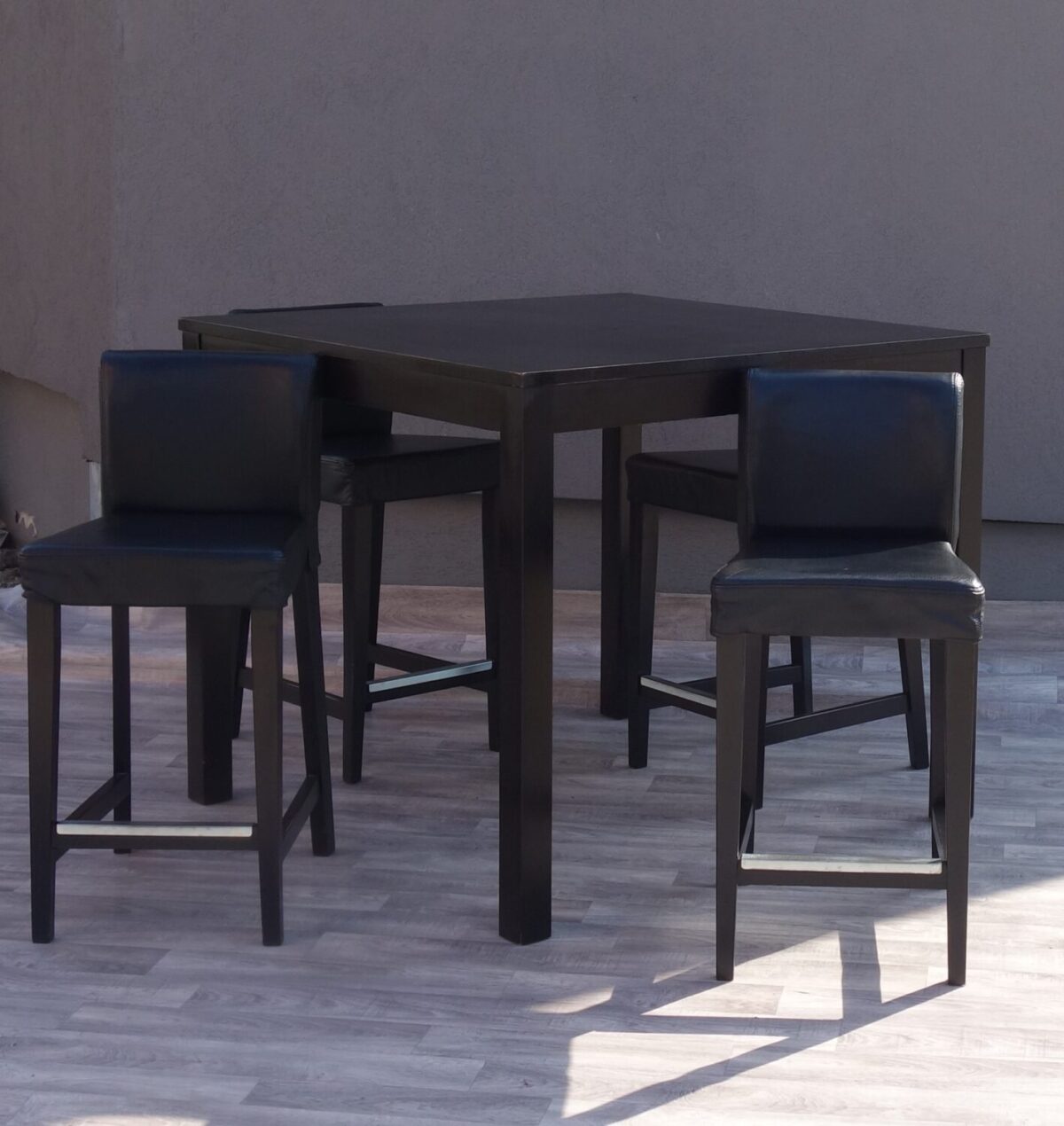 Set  -  barový   stôl  +  4   stoličky – Obrázok 4