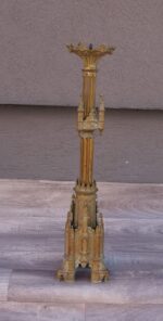 Svietnik   kostolný   neogotický    pozlátený
