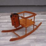 Koník   drevený   hojdací