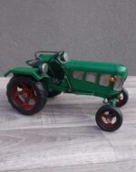 Retro   model   –   traktor   zelený – Obrázok 3