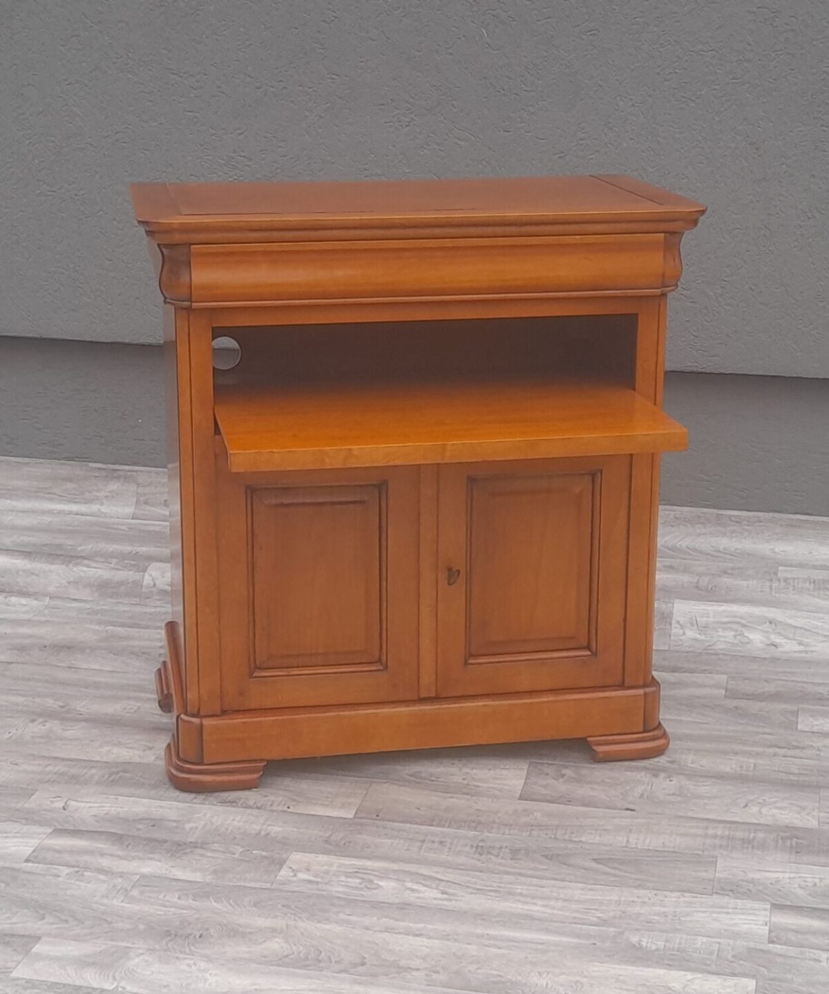 Komoda   s   výsuvnou   doskou – Obrázok 3