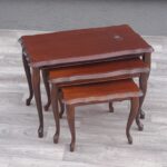 Set   rustikálnych  stolíkov  (  3  ks  )