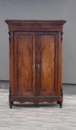 Skriňa    Biedermeier