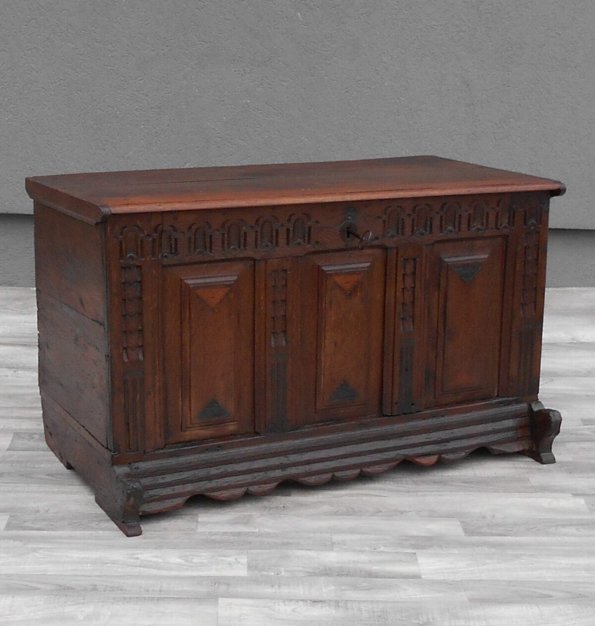 Truhlica   starožitná   renesančná – Obrázok 3