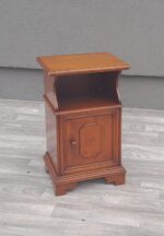 Skrinka  -   nočný  stolík