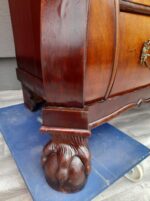 Skriňa    rokoková    orechová    cca    z    roku  1750 – Obrázok 9