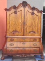 Skriňa    rokoková    orechová    cca    z    roku  1750 – Obrázok 2