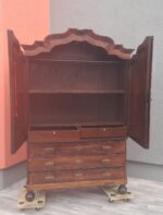 Skriňa   starožitná   z  18  .  storočia – Obrázok 6