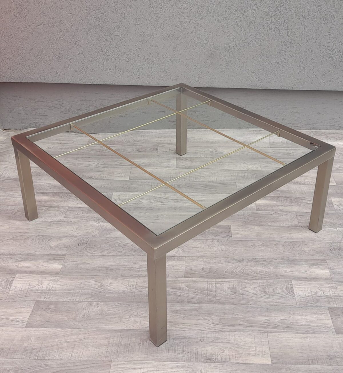 Stolík   konferenčný    s    kovovou    konštrukciou – Obrázok 2