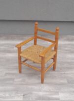 Stolička   detská    so    slameným    sedákom