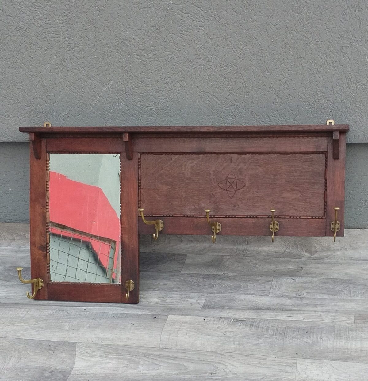 Vešiak    nástenný    so    zrkadlom – Obrázok 3