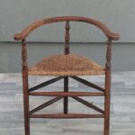 Stolička    starožitná    holandská    z   19  .   storočia