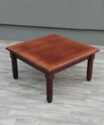 Stolík  konferenčný  masívny