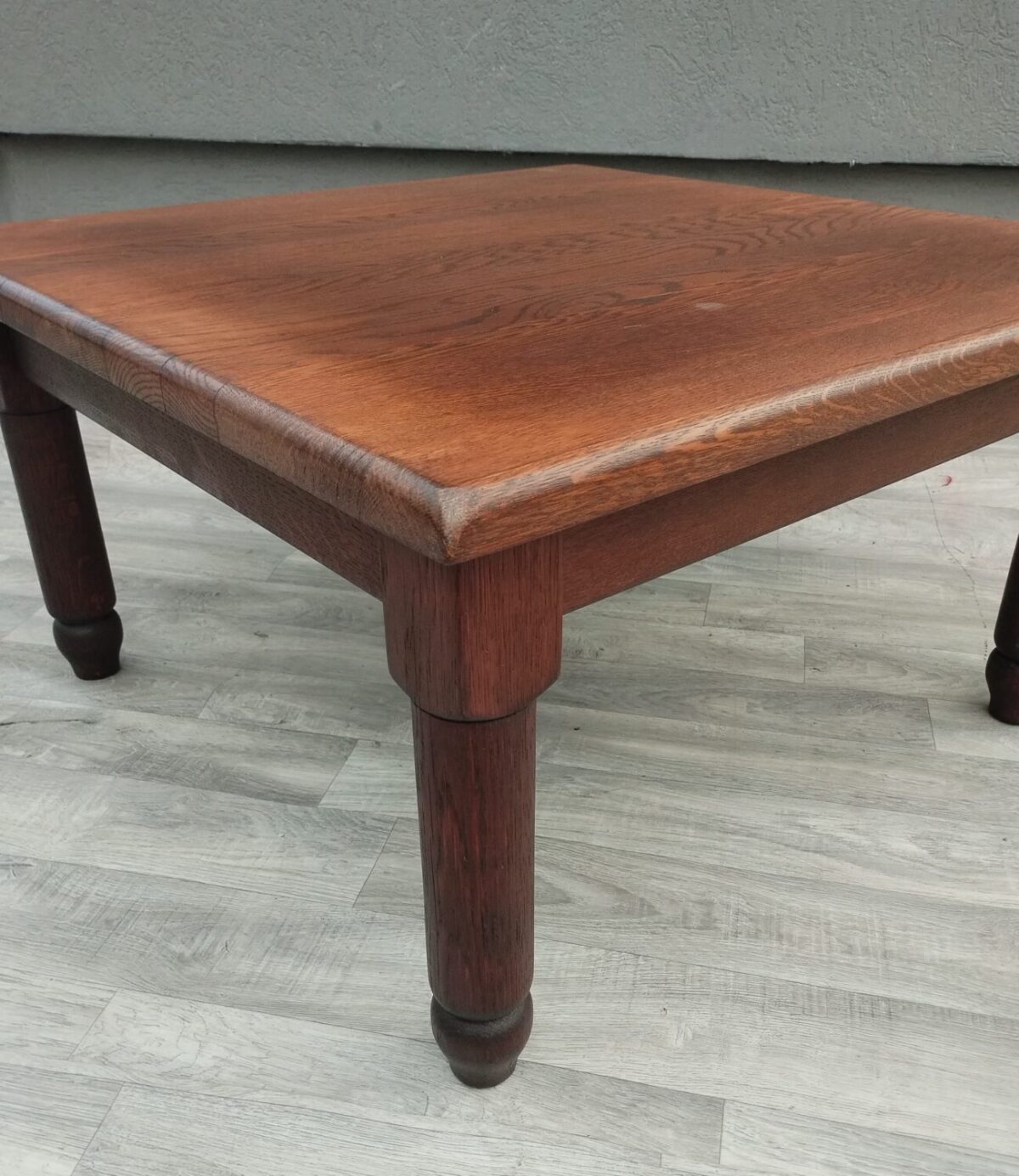 Stolík  konferenčný  masívny – Obrázok 4