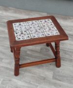 Stolček  s  dlaždicami