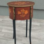 Komôdka  ,  nočný   stolík   " BAROKO "  s   intarziou