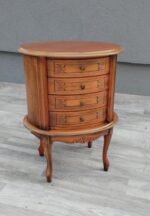 Komôdka   oválna   Ľudovíta   XV