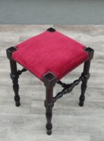 Stolička  ,  taburetka  ,  podnožník