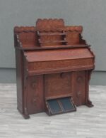 Organ   s   dubovým   puzdrom  Needham – Obrázok 4