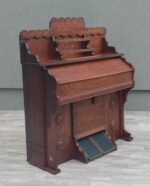 Organ   s   dubovým   puzdrom  Needham – Obrázok 11