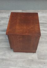 Stolík    nočný    vintage – Obrázok 5