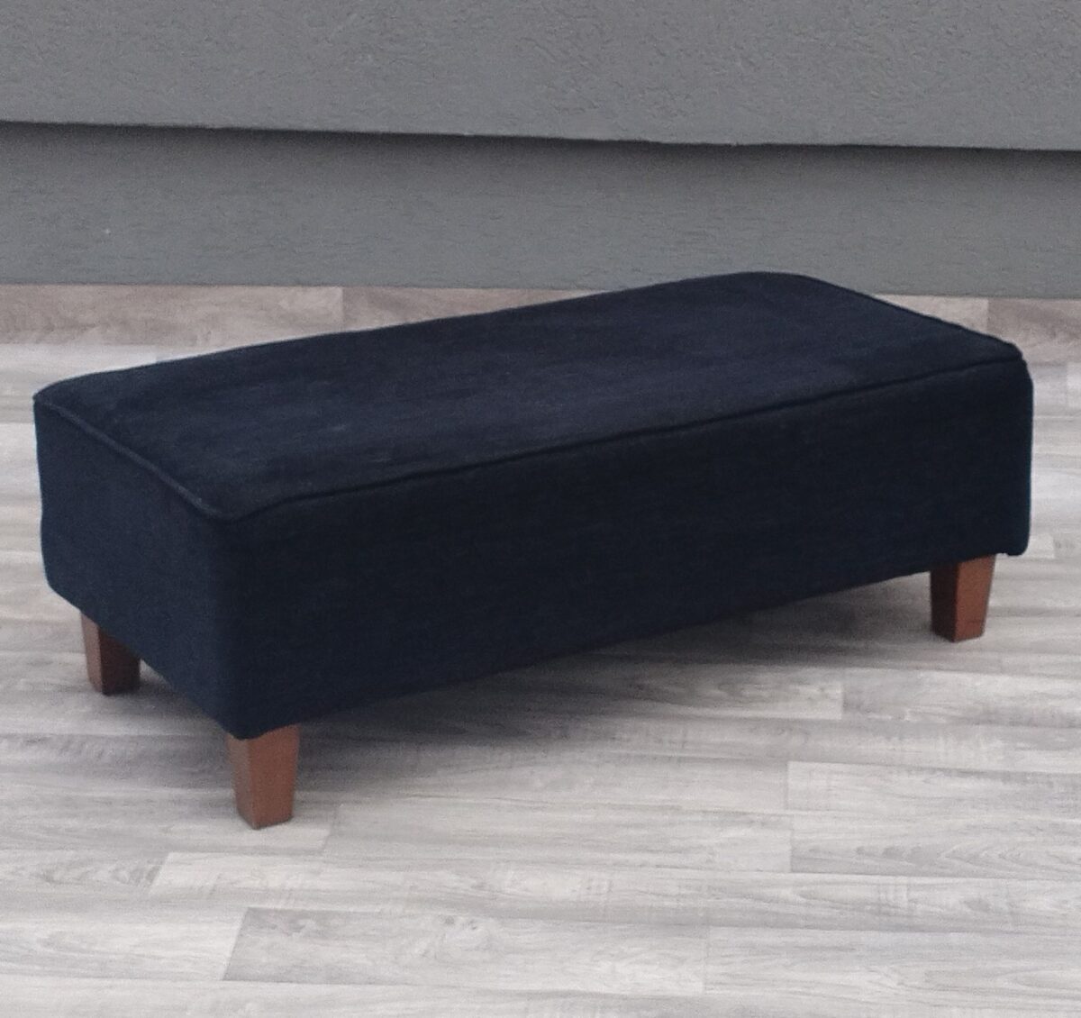 Taburetka    tmavo   -   modrá – Obrázok 2