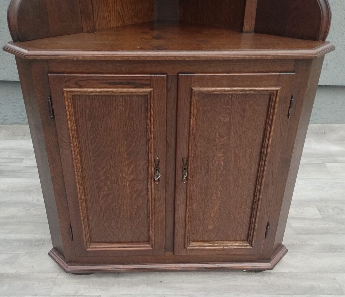 Vitrína   rohová – Obrázok 6