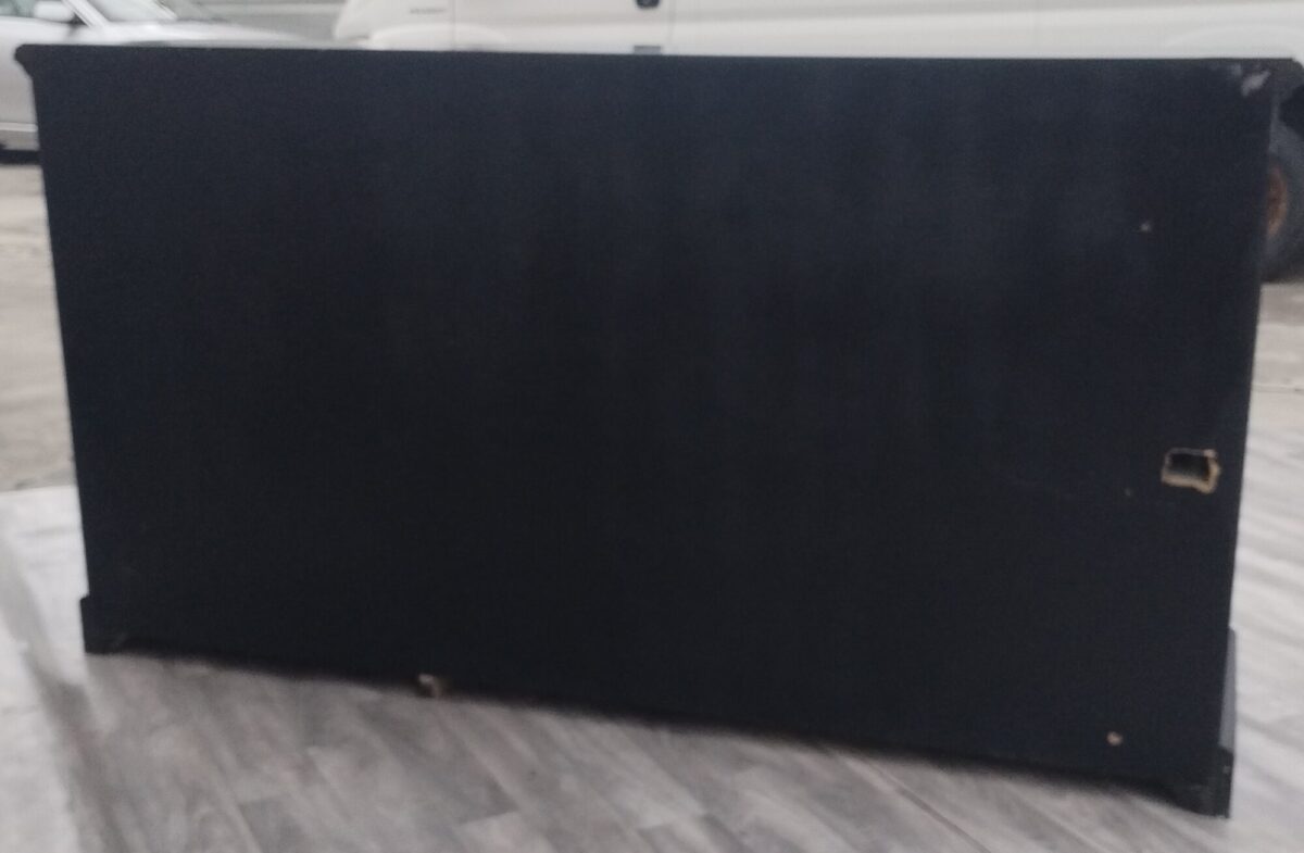 Komoda   čierna   trojdverová – Obrázok 5