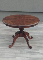 Stolík   vo   viktoriánskom   štýle