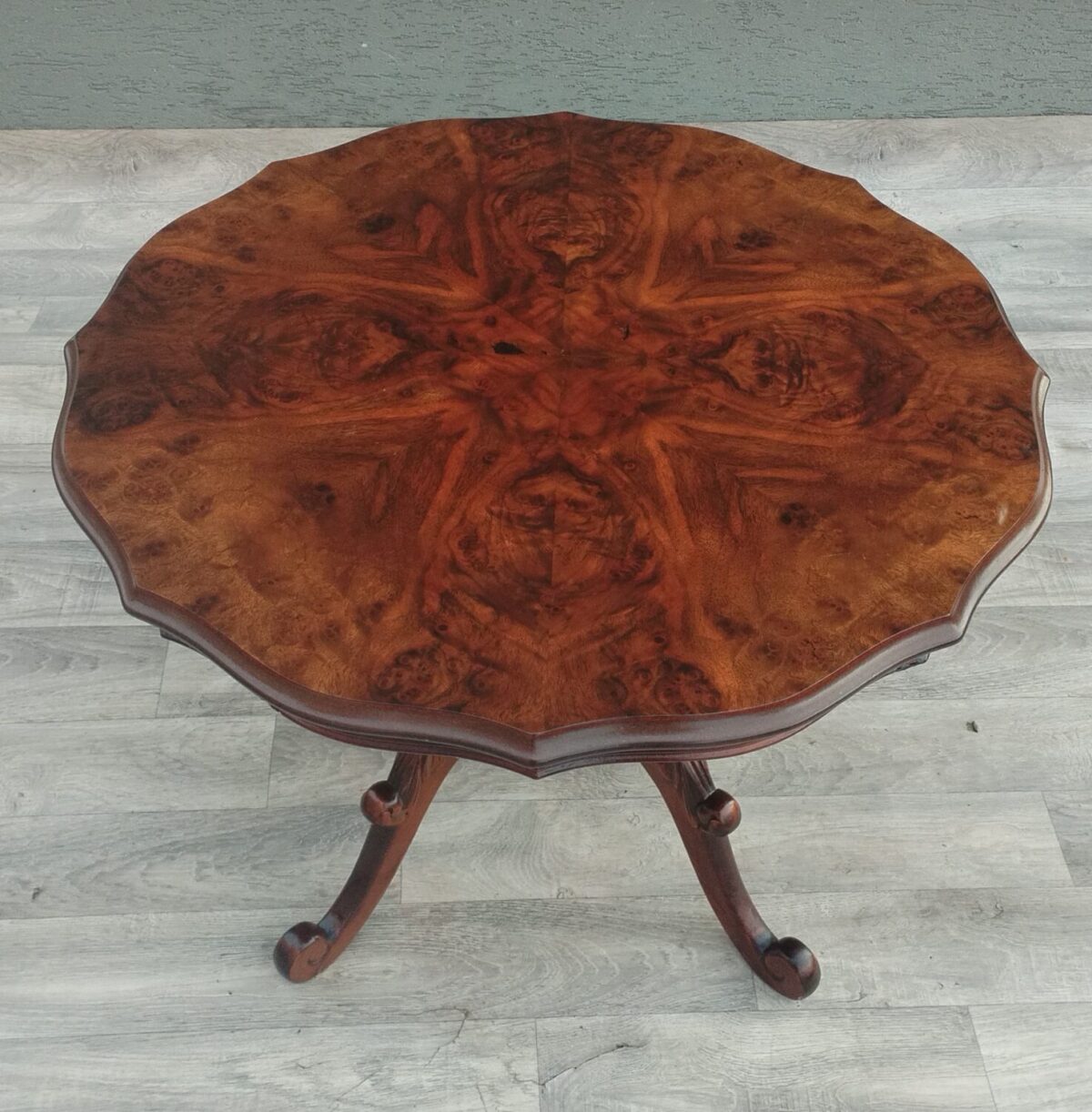 Stolík   vo   viktoriánskom   štýle – Obrázok 6