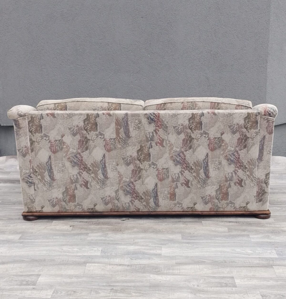 Dvojsedačka   s   dreveným   rámom – Obrázok 6