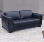 Pohovka    čierna    kožená