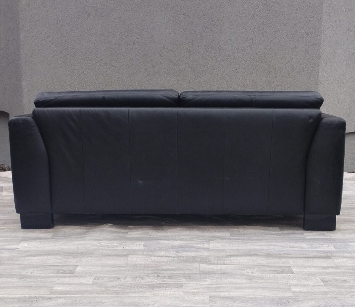 Pohovka    čierna    kožená – Obrázok 5