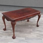 Stolík   konferenčný   v   štýle   Chippendale