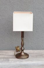 Lampa    nočná    s    hranatým    tienidlom – Obrázok 2