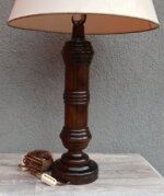 Lampa   s   masívnou   drevenou   nohou – Obrázok 5