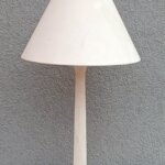 Lampa    stolná    s   alabastrovou   nohou