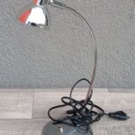 Lampa    chrómová   stolná