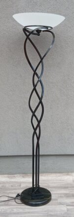 Lampa    stojanová    dizajnová – Obrázok 7