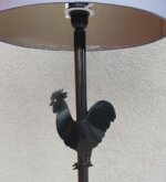 Lampa    čierna   s   dekoratívnym   kohútikom – Obrázok 4