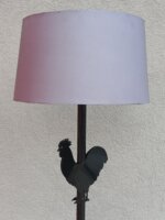 Lampa    čierna   s   dekoratívnym   kohútikom