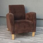 Kreslo    tmavohnedé    čalúnené