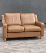 Pohovka   dvojmiestna    v    koňakovom    odtieni – Obrázok 2