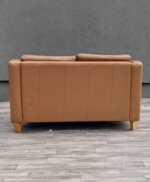 Pohovka   dvojmiestna    v    koňakovom    odtieni – Obrázok 6