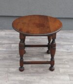 Stolík    okrúhly    starožitný – Obrázok 3