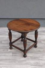 Stolík    okrúhly    starožitný – Obrázok 4